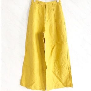 GU Women’s Gaucho Pants